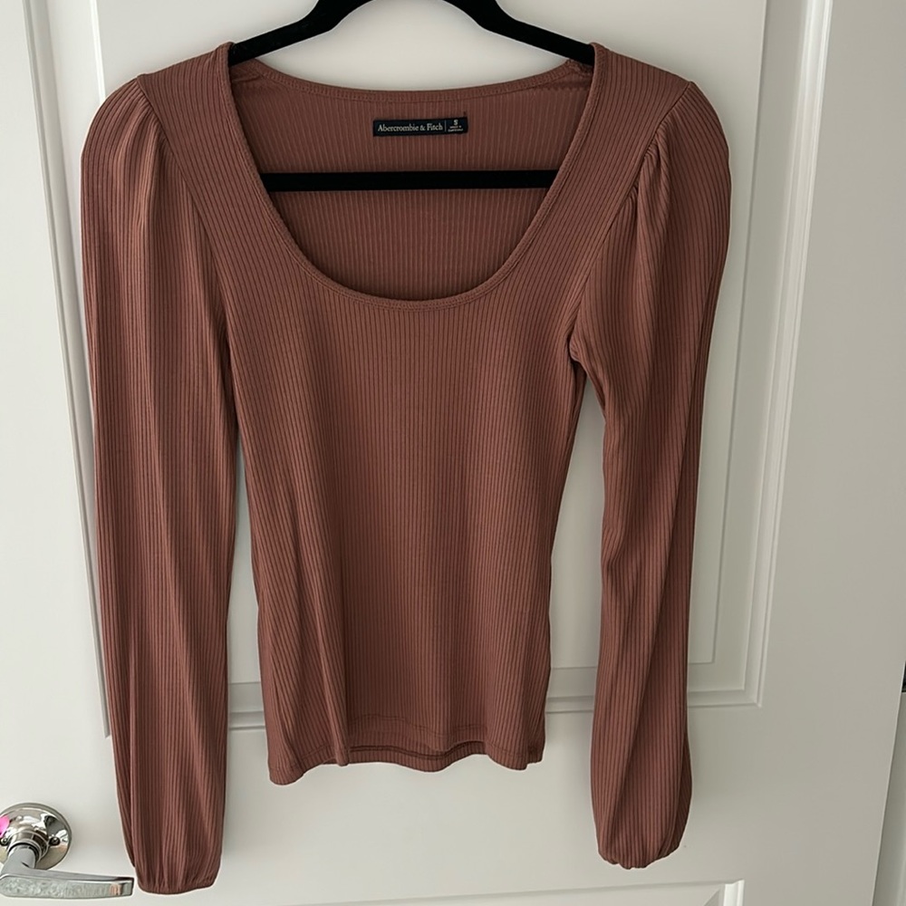 Long sleeve Abercrombie and Fitch ribbed top